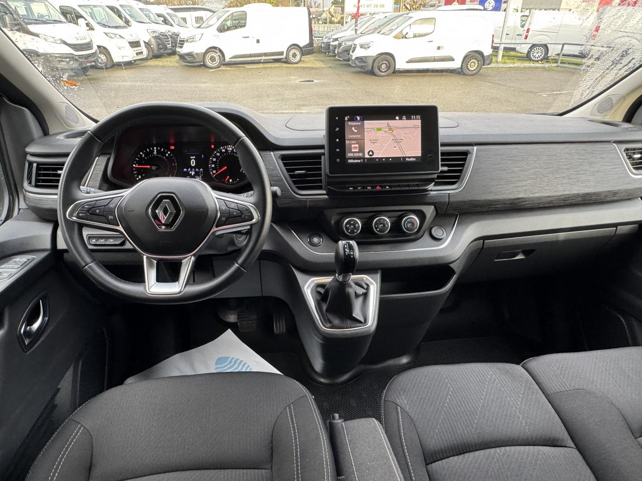 RENAULT Trafic L2 2.0 Energy dCi - 150 - S&S - BV EDC Eu48ro 6e III COMBI Combi Intens L2H1 PHASE 3 - Furgoneta combi: foto 3 RENAULT Trafic L2 2.0 Energy dCi - 150 - S&S - BV EDC Eu48ro 6e III COMBI Combi Intens L2H1 PHASE 3 - Furgoneta combi: foto 3