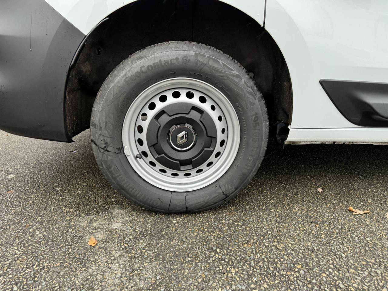 Furgoneta pequeña Renault Express 1.5 BLUE DCI 95CH CONFORT 22: foto 10