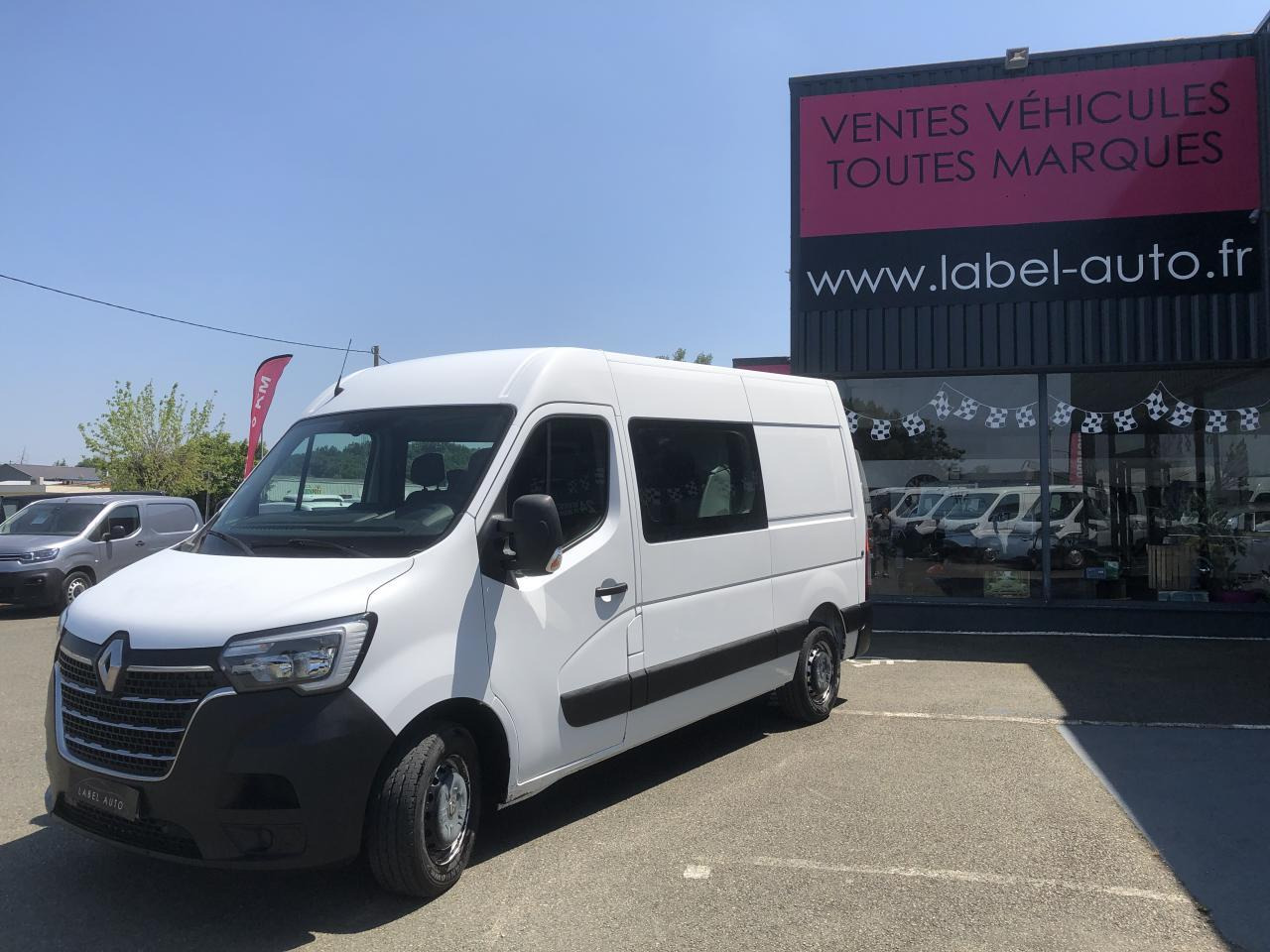 Renault Master F3300 L2H2 2.3 DCI 135CH CABINE APPROFONDIE CONFORT 7 PLACES - Furgoneta combi: foto 5 Renault Master F3300 L2H2 2.3 DCI 135CH CABINE APPROFONDIE CONFORT 7 PLACES - Furgoneta combi: foto 5