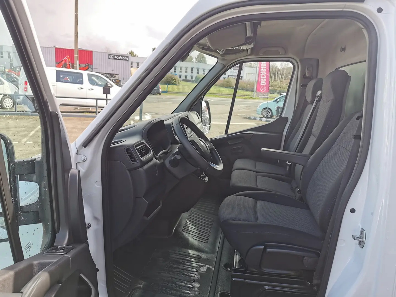 Renault Master R3500RJ L3 2.3 DCI 130CH DOUBLE CABINE CONFORT EUROVI - Furgoneta basculante, Furgoneta combi: foto 4 Renault Master R3500RJ L3 2.3 DCI 130CH DOUBLE CABINE CONFORT EUROVI - Furgoneta basculante, Furgoneta combi: foto 4