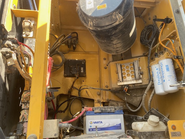 Excavadora de cadenas CATERPILLAR 352F XE: foto 15