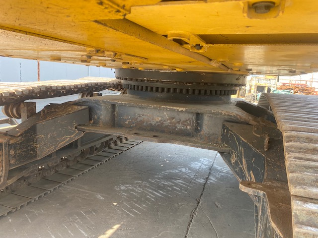 Excavadora de cadenas CATERPILLAR 352F XE: foto 17