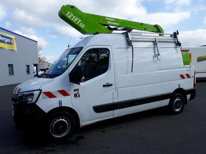 Renault Master 145.35 FG Tronqué L2H2 Nacelle Pack éco - Camión con plataforma elevadora: foto 1 Renault Master 145.35 FG Tronqué L2H2 Nacelle Pack éco - Camión con plataforma elevadora: foto 1