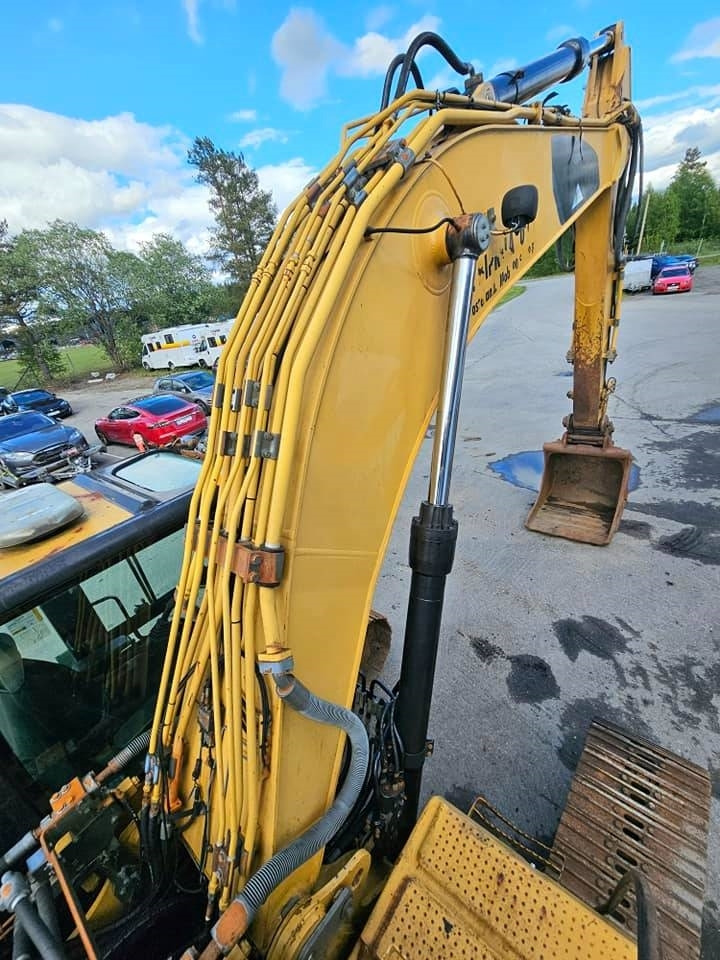 Excavadora de cadenas CAT 323 D L: foto 16 Excavadora de cadenas CAT 323 D L: foto 16