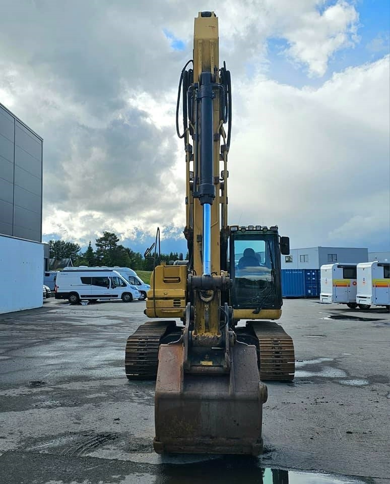 Excavadora de cadenas CAT 323 D L: foto 8 Excavadora de cadenas CAT 323 D L: foto 8