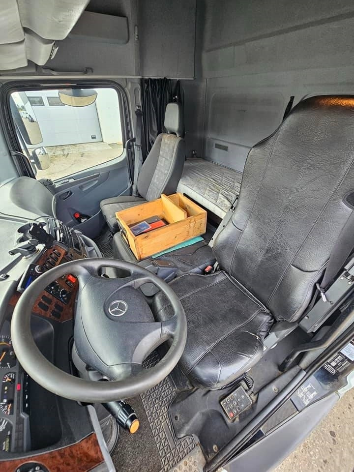 Leasing de Mercedes-Benz Atego 822 L  Mercedes-Benz Atego 822 L: foto 33
