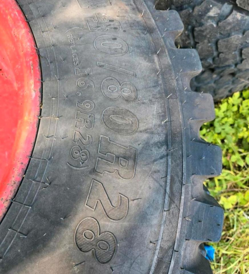 4x Nokian TRI 2 2x 440/80R28 2x 480/80R30 Fendt Xylon GT Vario - Rueda completa: foto 4 4x Nokian TRI 2 2x 440/80R28 2x 480/80R30 Fendt Xylon GT Vario - Rueda completa: foto 4