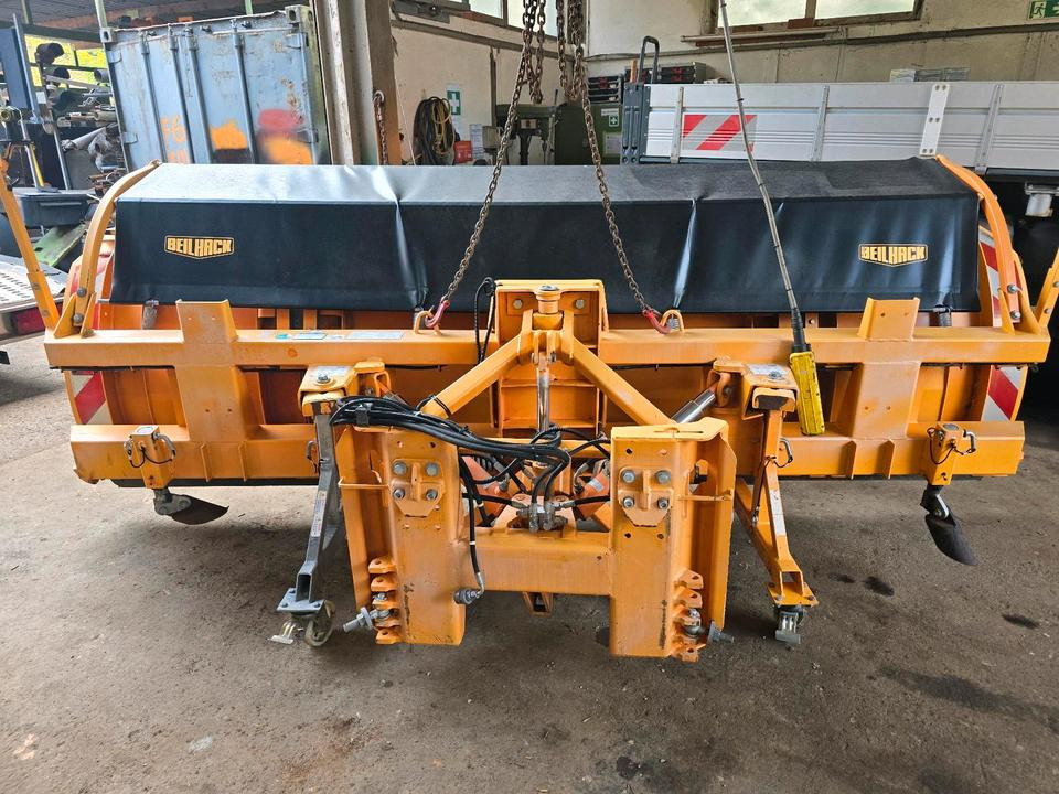 Beilhack Schneepflug PVF 34-4 Schneeschieber Schneeschild Schmidt für Unimog 405/10 405/12 UGN UGE LKW Winterdienst - Cuchilla quitanieves: foto 2 Beilhack Schneepflug PVF 34-4 Schneeschieber Schneeschild Schmidt für Unimog 405/10 405/12 UGN UGE LKW Winterdienst - Cuchilla quitanieves: foto 2