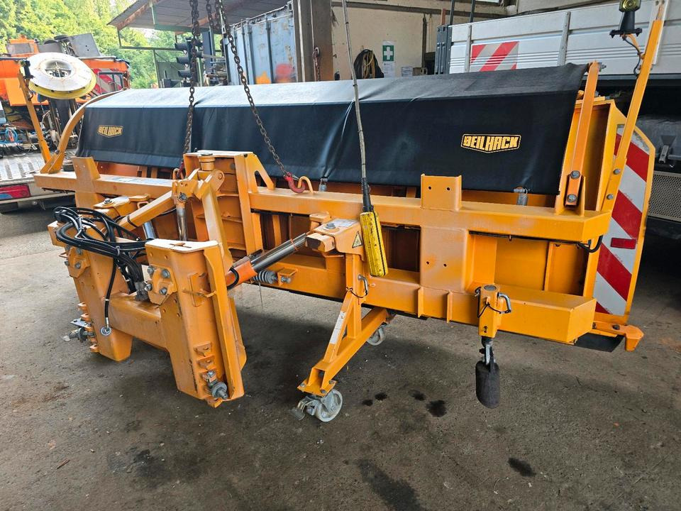 Beilhack Schneepflug PVF 34-4 Schneeschieber Schneeschild Schmidt für Unimog 405/10 405/12 UGN UGE LKW Winterdienst - Cuchilla quitanieves: foto 3 Beilhack Schneepflug PVF 34-4 Schneeschieber Schneeschild Schmidt für Unimog 405/10 405/12 UGN UGE LKW Winterdienst - Cuchilla quitanieves: foto 3