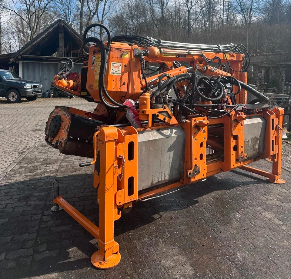 Dücker DUA 800 Mähausleger Böschungsmäher Böschungsmulcher Seitenmulcher Randstreifenmäher für Fendt Deutz MKM - Desbrozadora de brazo: foto 1 Dücker DUA 800 Mähausleger Böschungsmäher Böschungsmulcher Seitenmulcher Randstreifenmäher für Fendt Deutz MKM - Desbrozadora de brazo: foto 1