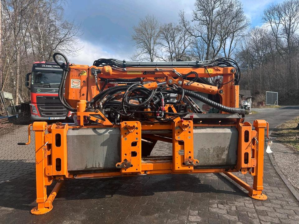 Dücker DUA 800 Mähausleger Böschungsmäher Böschungsmulcher Seitenmulcher Randstreifenmäher für Fendt Deutz MKM - Desbrozadora de brazo: foto 2 Dücker DUA 800 Mähausleger Böschungsmäher Böschungsmulcher Seitenmulcher Randstreifenmäher für Fendt Deutz MKM - Desbrozadora de brazo: foto 2