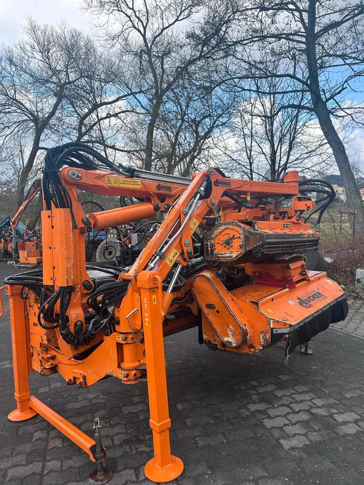 Dücker DUA 800 Mähausleger für Traktor Fendt Böschungsmäher Böschungsmulcher Seitenmulcher Banketmäher Mulag - Desbrozadora de brazo: foto 2 Dücker DUA 800 Mähausleger für Traktor Fendt Böschungsmäher Böschungsmulcher Seitenmulcher Banketmäher Mulag - Desbrozadora de brazo: foto 2