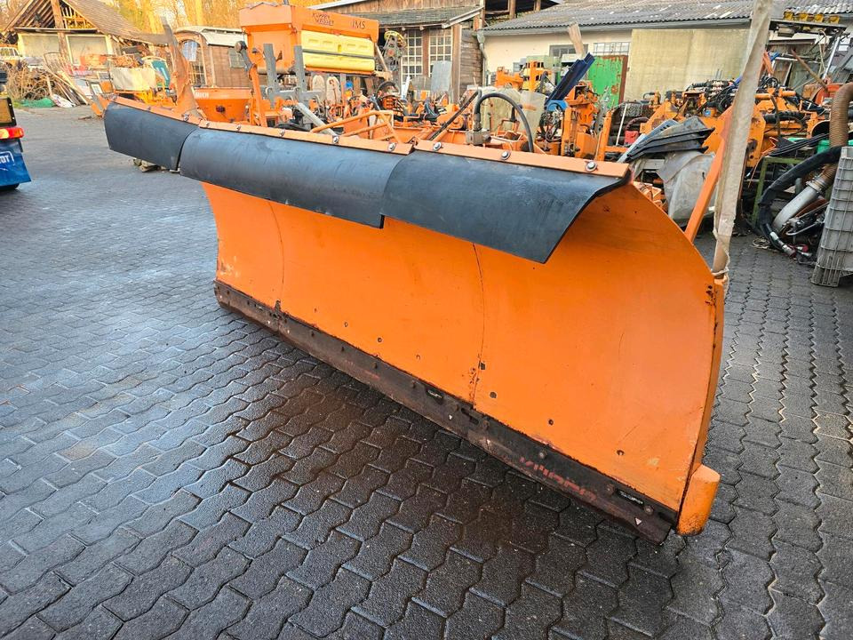 Kahlbacher Vampir 2.8m. Schneeschieber Schneeschild Winterdienst Räumschild Schneepflug passend für Traktor Unimog 405 UGE UGN Fronthydraulik - Cuchilla quitanieves: foto 4 Kahlbacher Vampir 2.8m. Schneeschieber Schneeschild Winterdienst Räumschild Schneepflug passend für Traktor Unimog 405 UGE UGN Fronthydraulik - Cuchilla quitanieves: foto 4