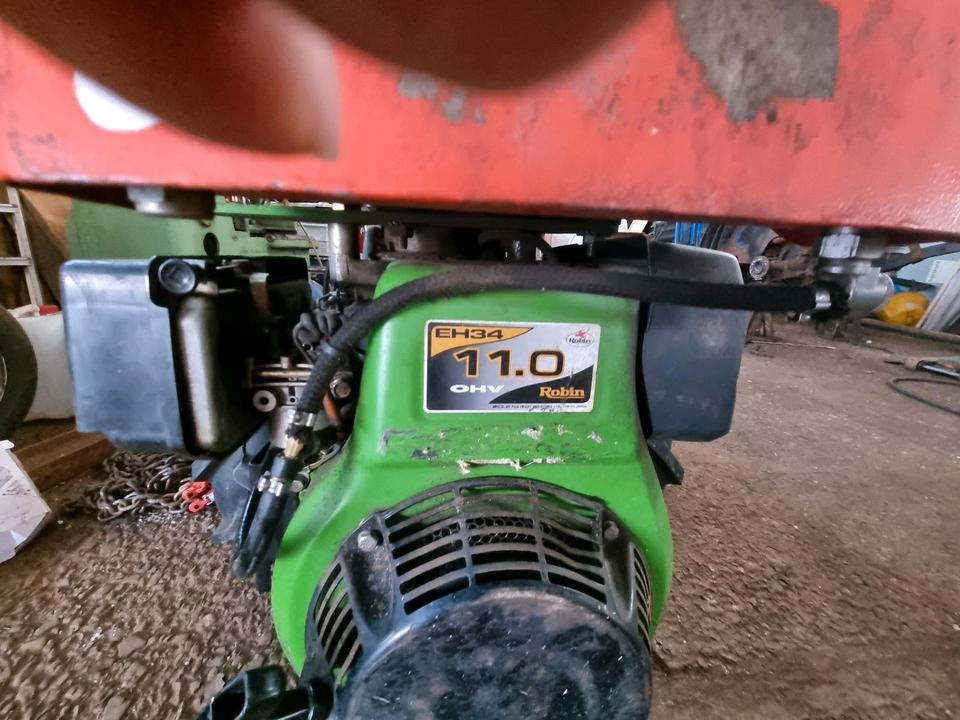 Motormäher Agria 5500 KL Grizzly Böschungsmulcher Hangmäher Reform Aebi Rasenmäher Mähausleger Böschungsmulcher Seitenmulcher Mulchgerät - Cortacésped: foto 4 Motormäher Agria 5500 KL Grizzly Böschungsmulcher Hangmäher Reform Aebi Rasenmäher Mähausleger Böschungsmulcher Seitenmulcher Mulchgerät - Cortacésped: foto 4