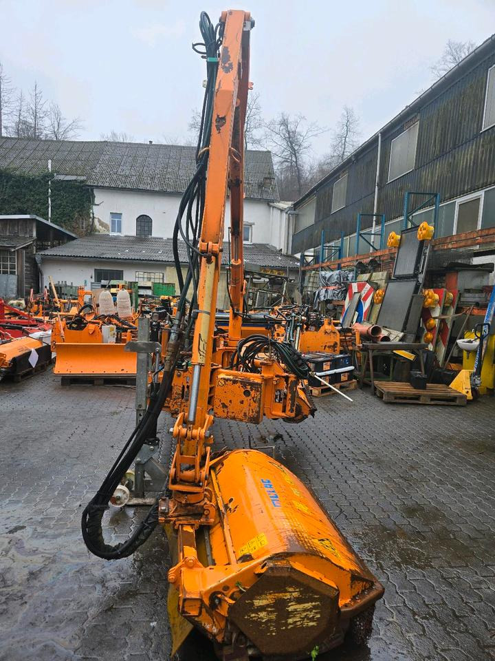 Mulag MKM 700 Böschungsmäher Böschungsmulcher FME für Unimog 405 U300 400 500 423 427 430 530 Dücker - Desbrozadora de brazo: foto 3 Mulag MKM 700 Böschungsmäher Böschungsmulcher FME für Unimog 405 U300 400 500 423 427 430 530 Dücker - Desbrozadora de brazo: foto 3