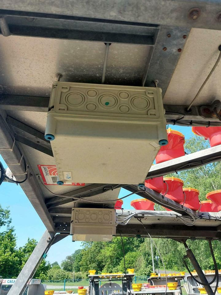 Remolque Trebbiner Absperrtafel AMD Verkehrsleittafel Vz616: foto 8