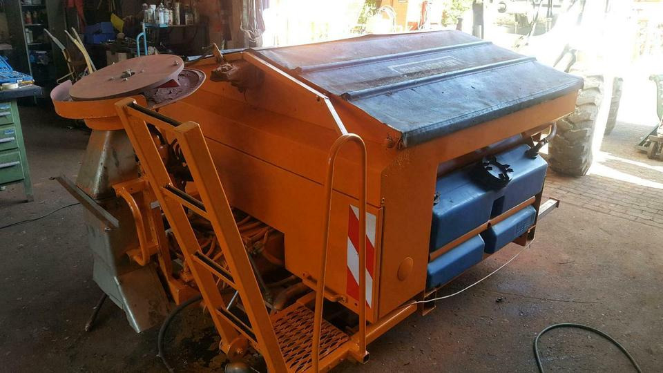 Esparcidor de sal Salzstreuer Schmidt Winterdienst Unimog Multicar Tremo Fendt deut: foto 10