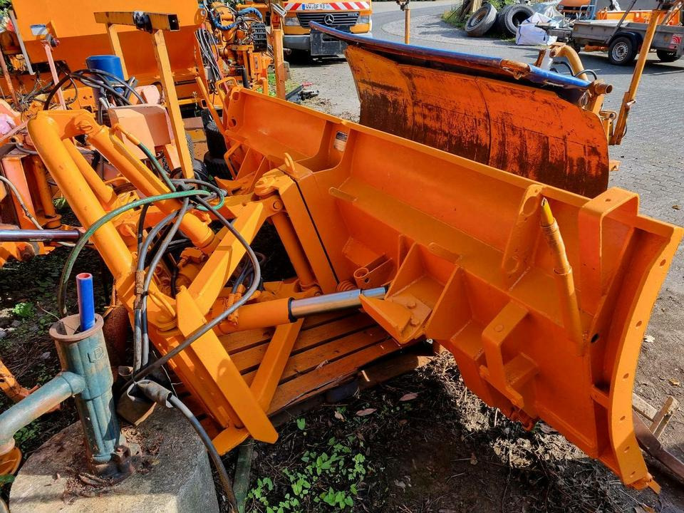 Schmidt CP2 Schneepflug Schneeschild Winterdienst Unimog - Cuchilla quitanieves: foto 2 Schmidt CP2 Schneepflug Schneeschild Winterdienst Unimog - Cuchilla quitanieves: foto 2
