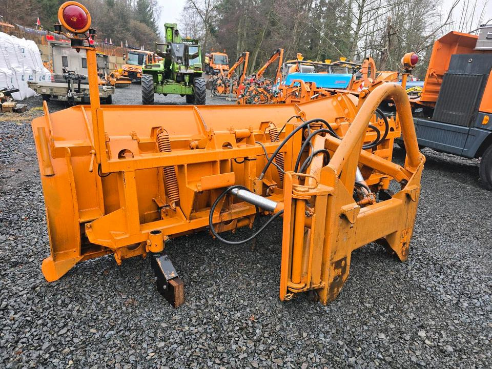 Schmidt MF 2.4 3m. Schneeschieber Schneeschild Winterdienst Räumschild Schneepflug passend für Traktor Unimog 405 UGE UGN Fronthydraulik - Cuchilla quitanieves: foto 1 Schmidt MF 2.4 3m. Schneeschieber Schneeschild Winterdienst Räumschild Schneepflug passend für Traktor Unimog 405 UGE UGN Fronthydraulik - Cuchilla quitanieves: foto 1