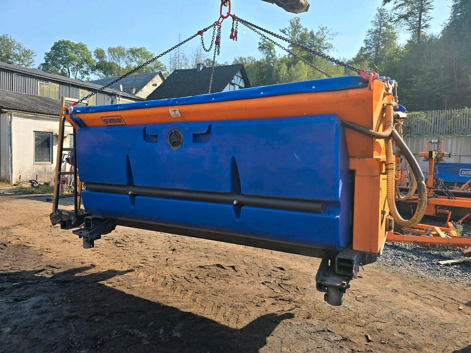 Schmidt Stratos Salzstreuer S44 4,4m3 für Unimog 405 U500 527 530 535 Aufbaustreuautomat Salzsilo Winterdienst Küpper-Weisser Epoke - Esparcidor de sal: foto 3 Schmidt Stratos Salzstreuer S44 4,4m3 für Unimog 405 U500 527 530 535 Aufbaustreuautomat Salzsilo Winterdienst Küpper-Weisser Epoke - Esparcidor de sal: foto 3