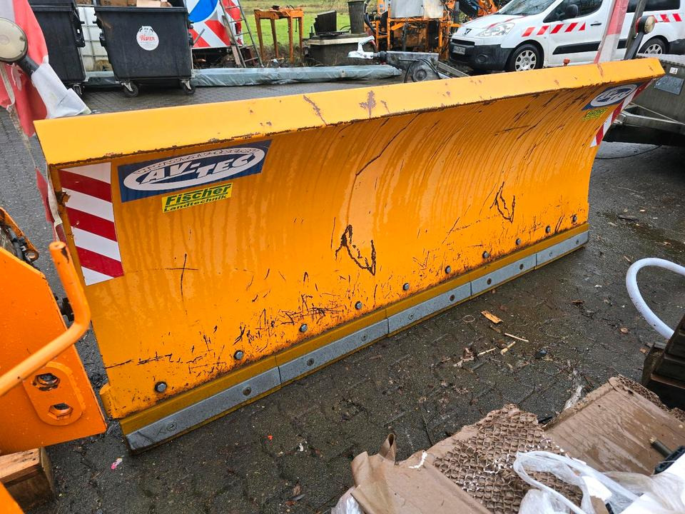 Schneepflug für Schaeff U. Yanmar Radlader Schneeschild Schneeschieber Schmidt Winterdienst - Cuchilla quitanieves: foto 5 Schneepflug für Schaeff U. Yanmar Radlader Schneeschild Schneeschieber Schmidt Winterdienst - Cuchilla quitanieves: foto 5