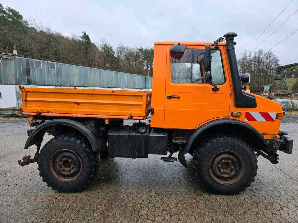 Unimog U1400 Agrar bj. 1995 424 427/10 Mercedes-Benz 1400 1600 1200 1000 - Camión volquete, Vehículo municipal: foto 4 Unimog U1400 Agrar bj. 1995 424 427/10 Mercedes-Benz 1400 1600 1200 1000 - Camión volquete, Vehículo municipal: foto 4