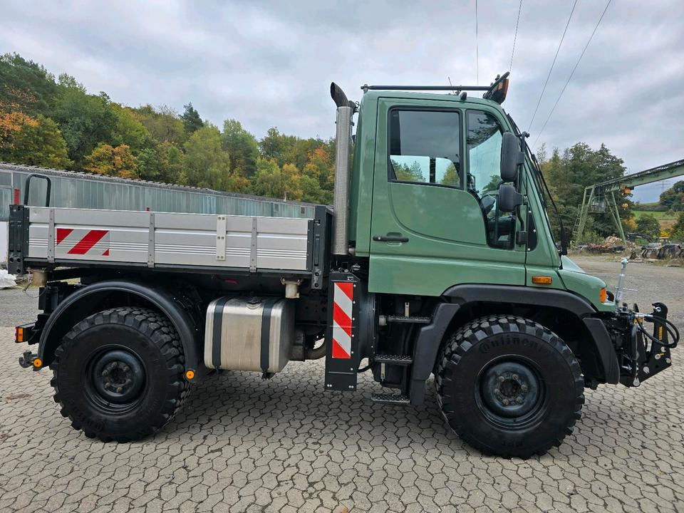 Unimog U300 AGRAR 405/10 405/12 NKS-Z-UGN-43K Mercedes-Benz UGE UGN LOF U 300 400 500 - Vehículo municipal: foto 4 Unimog U300 AGRAR 405/10 405/12 NKS-Z-UGN-43K Mercedes-Benz UGE UGN LOF U 300 400 500 - Vehículo municipal: foto 4