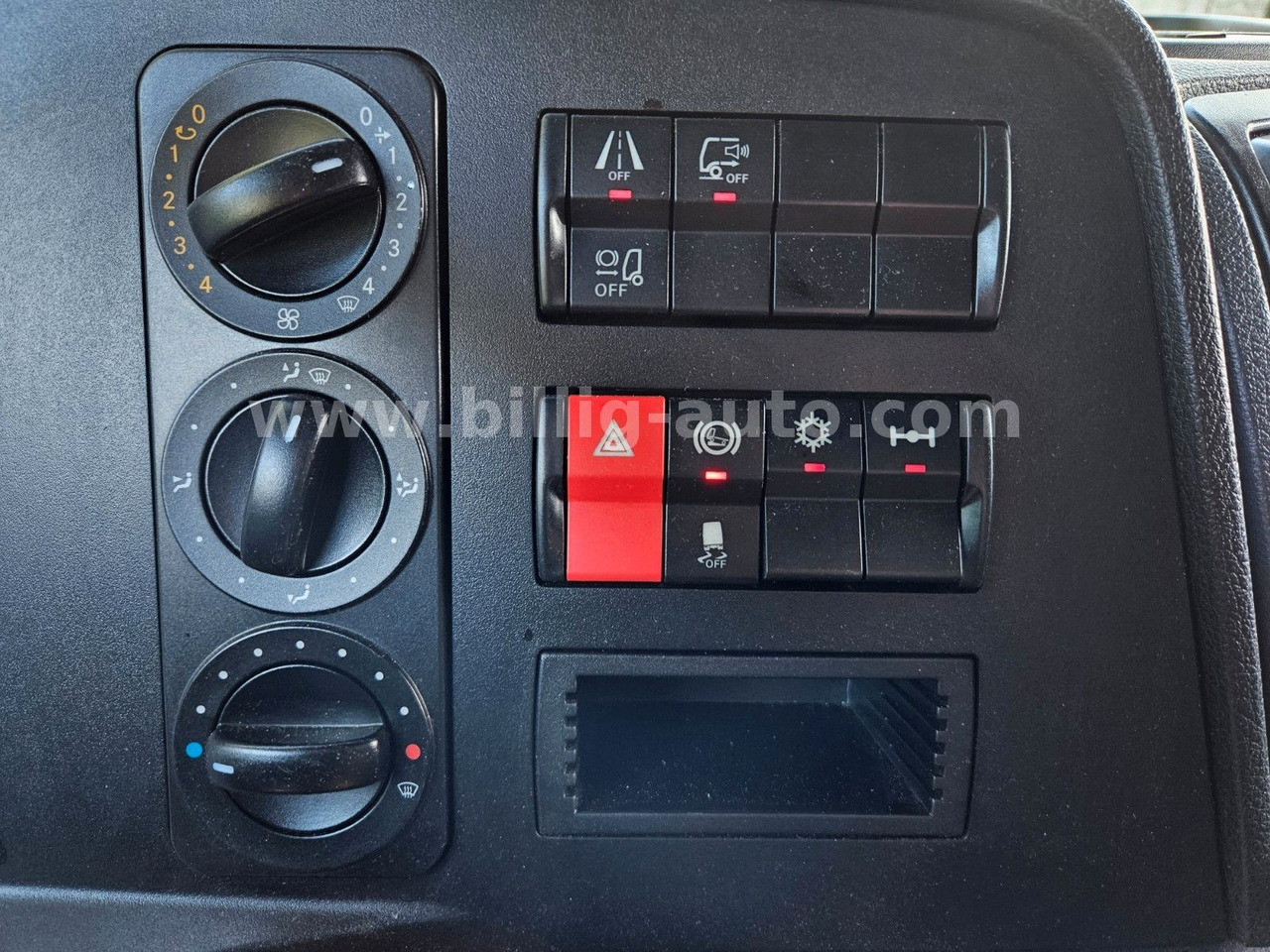Camión lona Mercedes-Benz Atego 1327 L * BREMS/SPUR-ASS*DIFF.*LBW*AHK*7.2m: foto 10