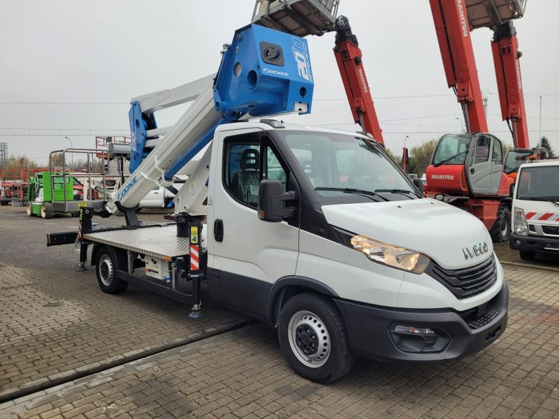 Iveco Daily 35S14 nowy podnośnik koszowy 20 m Socage ForSte 20D SPEED bucket truck boom lift - Camión con plataforma elevadora: foto 4 Iveco Daily 35S14 nowy podnośnik koszowy 20 m Socage ForSte 20D SPEED bucket truck boom lift - Camión con plataforma elevadora: foto 4