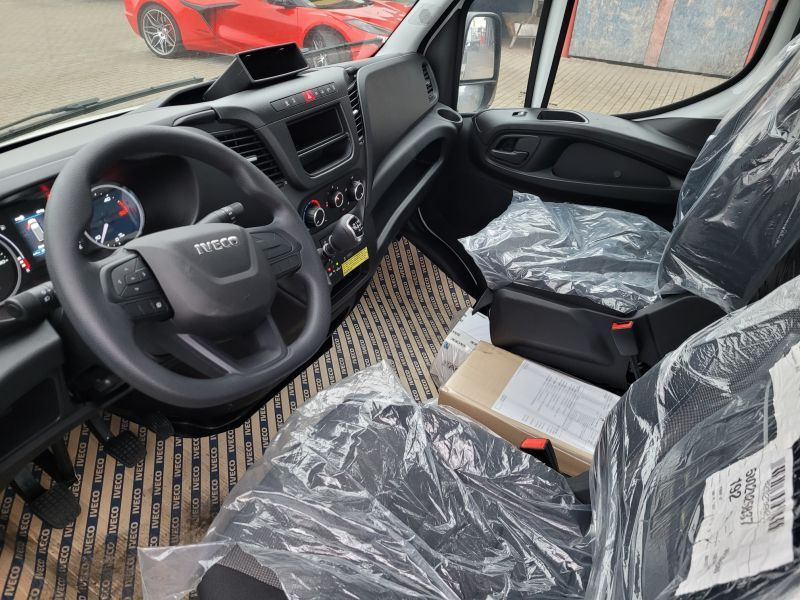 Iveco Daily 35S14 nowy podnośnik koszowy 20 m Socage ForSte 20D SPEED bucket truck boom lift - Camión con plataforma elevadora: foto 3 Iveco Daily 35S14 nowy podnośnik koszowy 20 m Socage ForSte 20D SPEED bucket truck boom lift - Camión con plataforma elevadora: foto 3