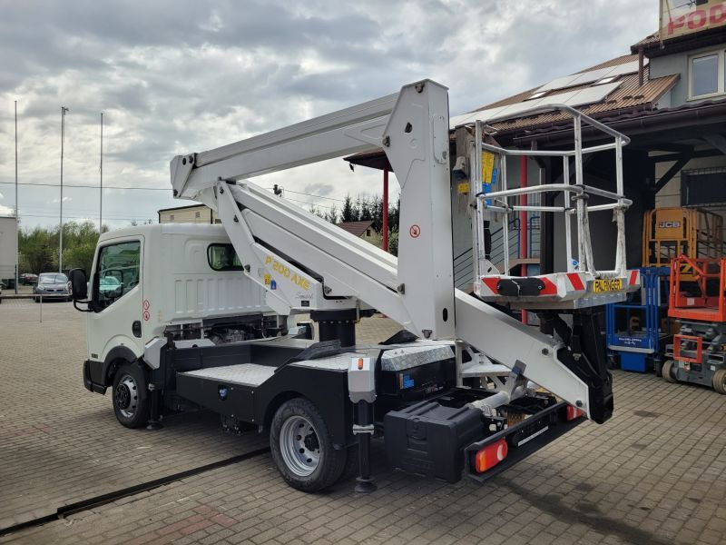Nissan Cabstar NT400 podnośnik koszowy Palfinger P200 AXE boom lift bucket truck - Camión con plataforma elevadora: foto 4 Nissan Cabstar NT400 podnośnik koszowy Palfinger P200 AXE boom lift bucket truck - Camión con plataforma elevadora: foto 4