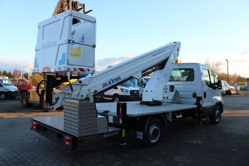 Oil&Steel Scorpion 2013 - 20 m zamontowany na Iveco 35S14H - Camión con plataforma elevadora: foto 3 Oil&Steel Scorpion 2013 - 20 m zamontowany na Iveco 35S14H - Camión con plataforma elevadora: foto 3