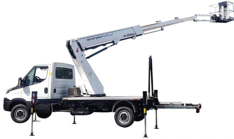 Oil&Steel Scorpion 2112J zamontowany na Nissan Cabstar - Camión con plataforma elevadora: foto 1 Oil&Steel Scorpion 2112J zamontowany na Nissan Cabstar - Camión con plataforma elevadora: foto 1