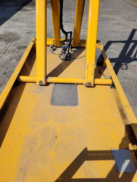 Leasing de  podnośnik nożycowy elektryczny 14 m Haulotte Compact 14 podnośnik nożycowy elektryczny 14 m Haulotte Compact 14: foto 8