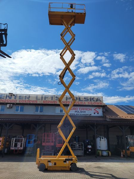 Leasing de  podnośnik nożycowy elektryczny 14 m Haulotte Compact 14 podnośnik nożycowy elektryczny 14 m Haulotte Compact 14: foto 6