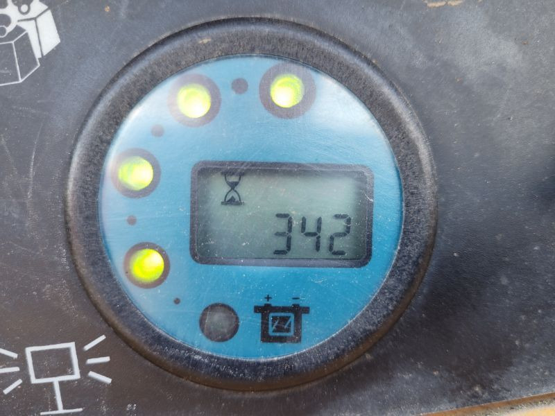 Leasing de  podnośnik nożycowy elektryczny 14 m Haulotte Compact 14 podnośnik nożycowy elektryczny 14 m Haulotte Compact 14: foto 9