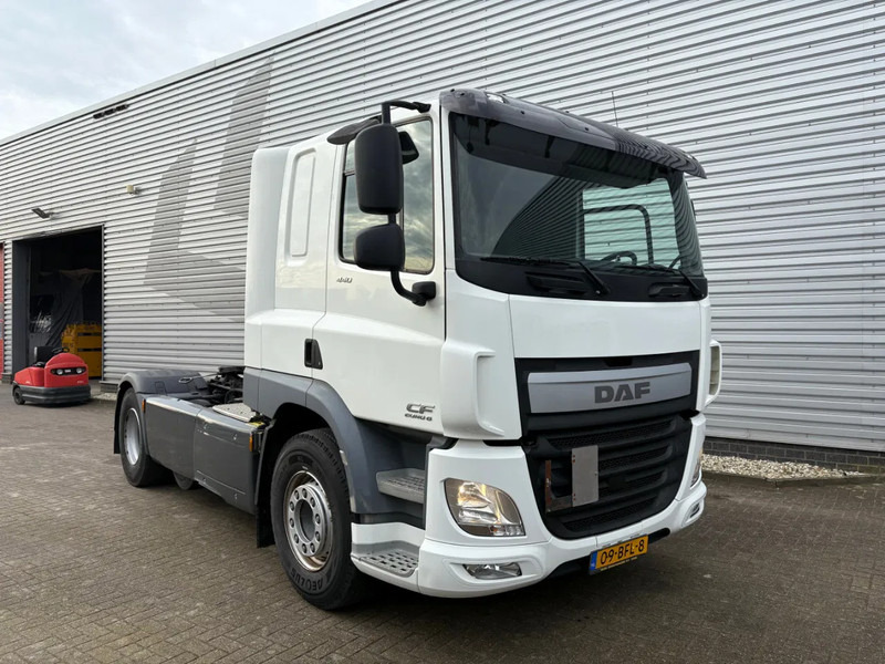 DAF CF 440 6x2 / HOLLAND TRUCK / LOW KM / NEW APK - TUV / BULK COMPRESSOR / ADR I II III / - Cabeza tractora: foto 1 DAF CF 440 6x2 / HOLLAND TRUCK / LOW KM / NEW APK - TUV / BULK COMPRESSOR / ADR I II III / - Cabeza tractora: foto 1