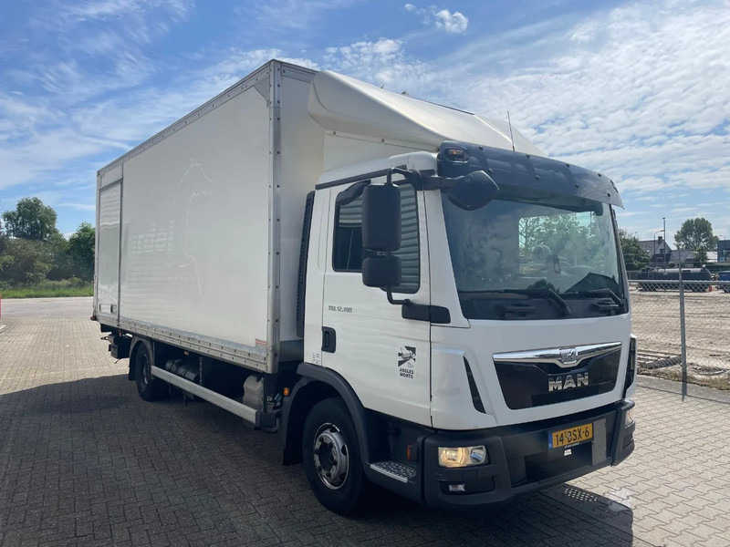 MAN TGL 12.180 / DHOLLANDIA 1500 KG LAADKLEP / APK - TUV MEI 2025 / - Camión caja cerrada: foto 4 MAN TGL 12.180 / DHOLLANDIA 1500 KG LAADKLEP / APK - TUV MEI 2025 / - Camión caja cerrada: foto 4