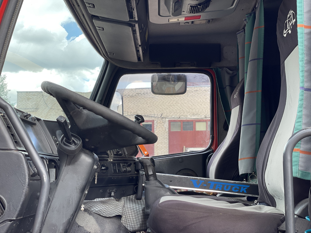 Camión volquete VOLVO FM: foto 7