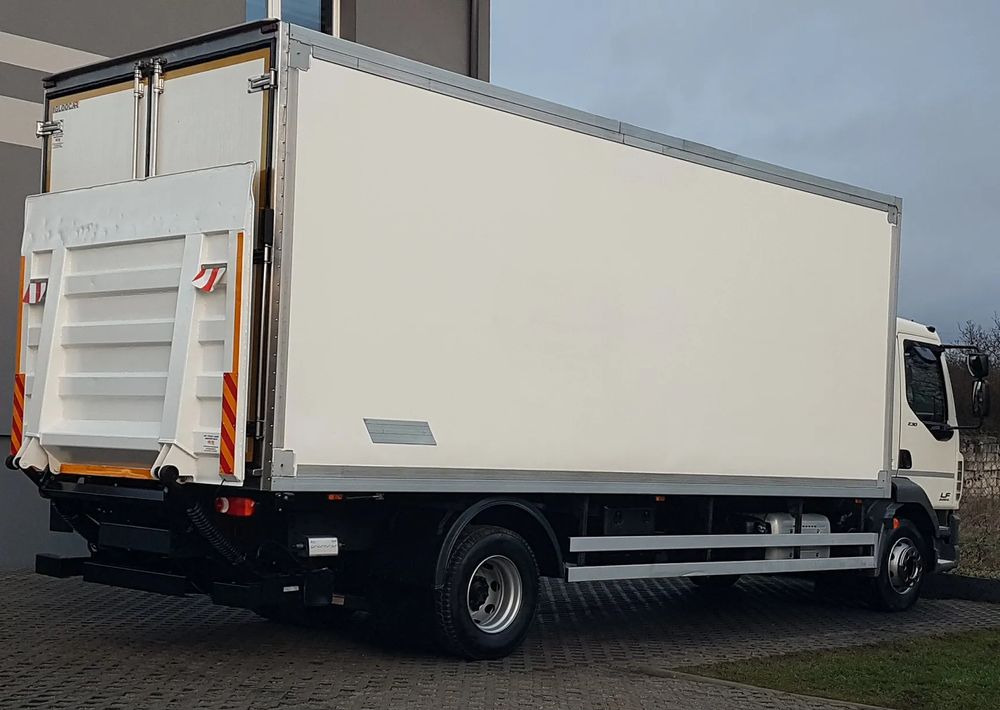 DAF 16T LF 230 WINDA CHŁODNIA 16EP 6,58x2,48x2,38 KLIMA IZOTERMA MROŹNIA - Camión frigorífico: foto 4 DAF 16T LF 230 WINDA CHŁODNIA 16EP 6,58x2,48x2,38 KLIMA IZOTERMA MROŹNIA - Camión frigorífico: foto 4