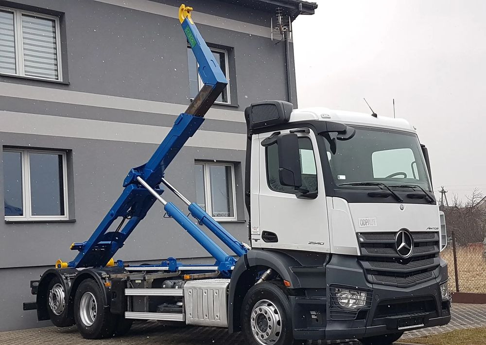 Mercedes-Benz ANTOS ACTROS HAKOWIEC 3 OSIE 6x2 KLIMA HAKOWIEC DO KONTENERÓW - Camión multibasculante: foto 1 Mercedes-Benz ANTOS ACTROS HAKOWIEC 3 OSIE 6x2 KLIMA HAKOWIEC DO KONTENERÓW - Camión multibasculante: foto 1