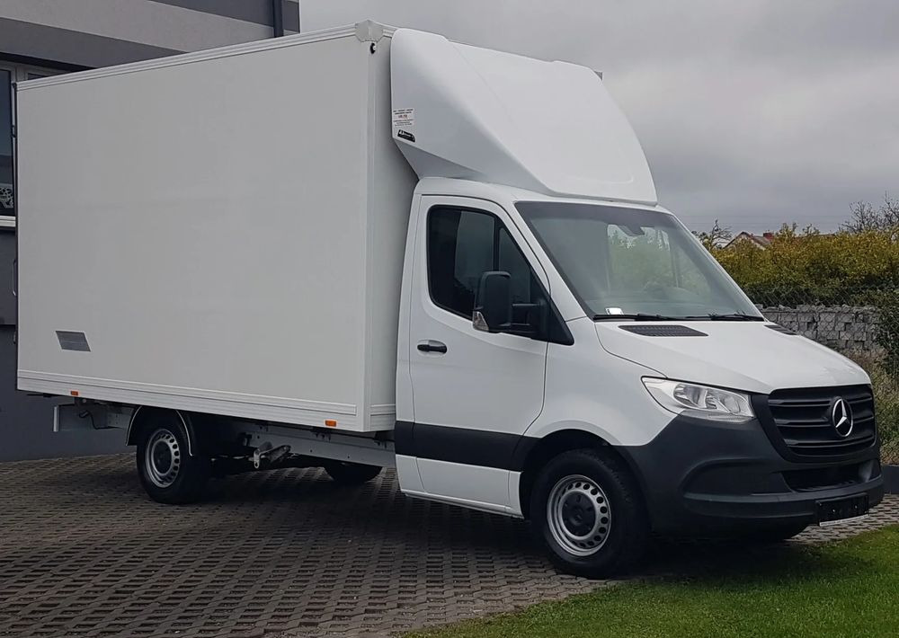 Mercedes-Benz Sprinter KONTENER 8EP 4,13x2,17x2,30 KLIMA 314 CDI MANUAL KRAJOWY - Furgoneta caja cerrada: foto 1 Mercedes-Benz Sprinter KONTENER 8EP 4,13x2,17x2,30 KLIMA 314 CDI MANUAL KRAJOWY - Furgoneta caja cerrada: foto 1