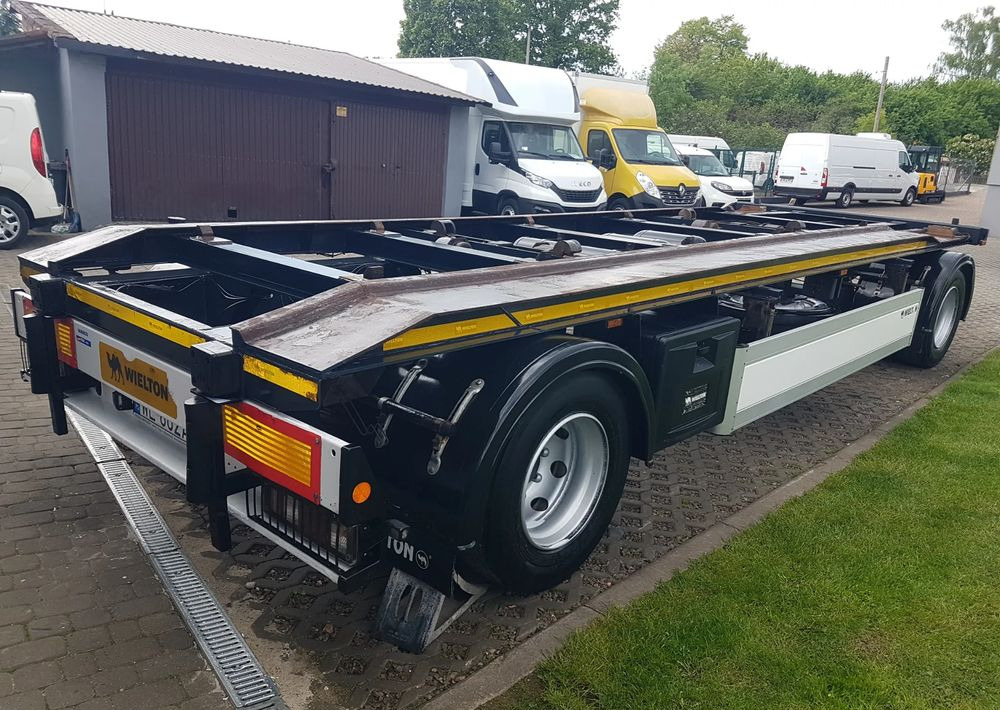 Wielton PS-2 PRZYCZEPA POD KONTENERY DO HAKOWCA 2 OSIE BLIŹNIAKI HUFFERMANN MEILLER ZASŁAW SKIBICKI - Remolque multilift/ Portacontenedores de cadenas: foto 4 Wielton PS-2 PRZYCZEPA POD KONTENERY DO HAKOWCA 2 OSIE BLIŹNIAKI HUFFERMANN MEILLER ZASŁAW SKIBICKI - Remolque multilift/ Portacontenedores de cadenas: foto 4