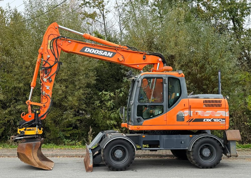 Leasing de  Doosan * DOOSAN DX160W *ROTOTILT* GPS 2D Leica * Sprowadzona * Stan Perfekcyjny * Koparka Kołowa * Doosan * DOOSAN DX160W *ROTOTILT* GPS 2D Leica * Sprowadzona * Stan Perfekcyjny * Koparka Kołowa *: foto 20