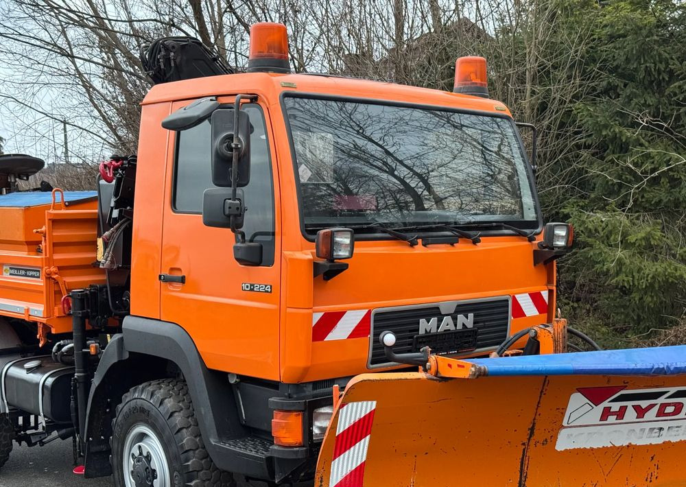 MAN * MAN LE 10.220 *Kiper Wywrotka * 4x4 * Pług Piaskarka * Zimowe Utrzymanie * Sprowadzony * HDS MKG * - Camión volquete: foto 4 MAN * MAN LE 10.220 *Kiper Wywrotka * 4x4 * Pług Piaskarka * Zimowe Utrzymanie * Sprowadzony * HDS MKG * - Camión volquete: foto 4