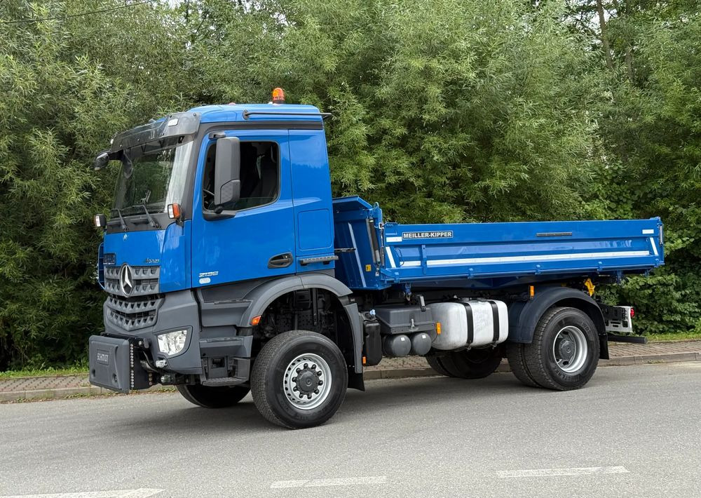 Mercedes-Benz * Arocs * 4X4 * JAK NOWY * Wywrotka Kiper Meiller * Sprowadzony * 80.700 km Oryginalnie * Mercedes - Camión volquete: foto 3 Mercedes-Benz * Arocs * 4X4 * JAK NOWY * Wywrotka Kiper Meiller * Sprowadzony * 80.700 km Oryginalnie * Mercedes - Camión volquete: foto 3