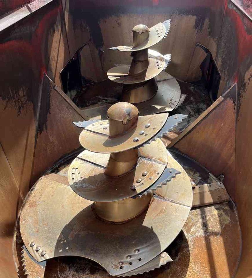 BVL V-Mix 24-2S Voermengwagen voermachines - Desensiladora: foto 4 BVL V-Mix 24-2S Voermengwagen voermachines - Desensiladora: foto 4