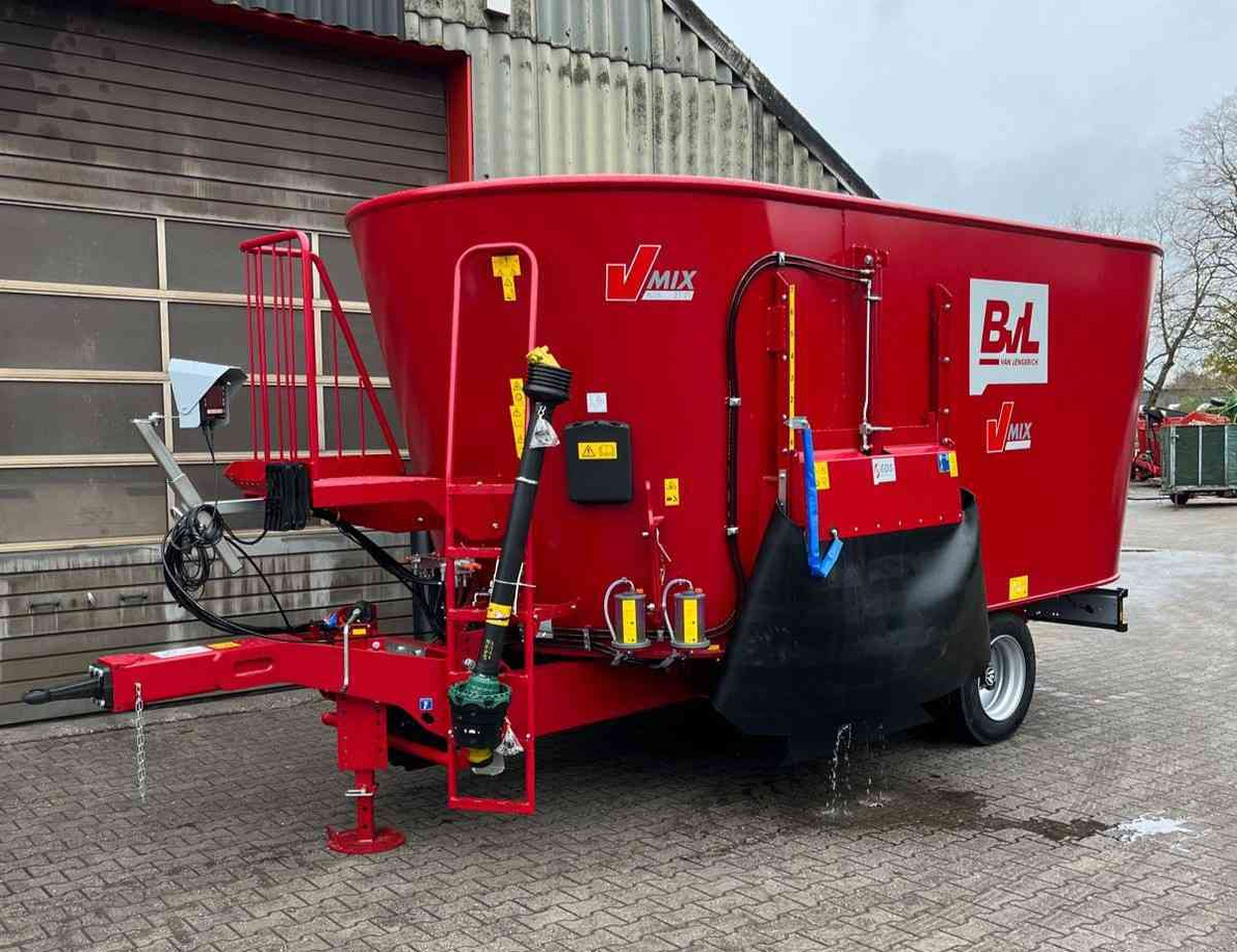 BVL V-Mix Plus 22-2S Voermengwagen. - Desensiladora: foto 1 BVL V-Mix Plus 22-2S Voermengwagen. - Desensiladora: foto 1