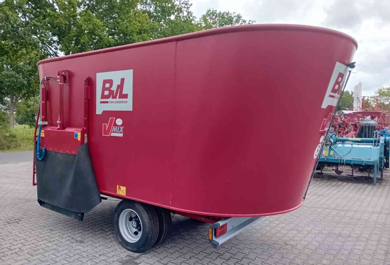 BVL V-Mix Plus 22-2S Voermengwagen Voermachines - Desensiladora: foto 3 BVL V-Mix Plus 22-2S Voermengwagen Voermachines - Desensiladora: foto 3