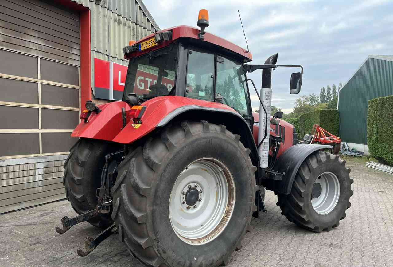 Case-IH CVX 1135 Tractoren - Tractor: foto 4 Case-IH CVX 1135 Tractoren - Tractor: foto 4